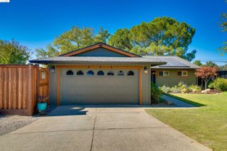 5502 Sparas ST, Loomis, CA 95650