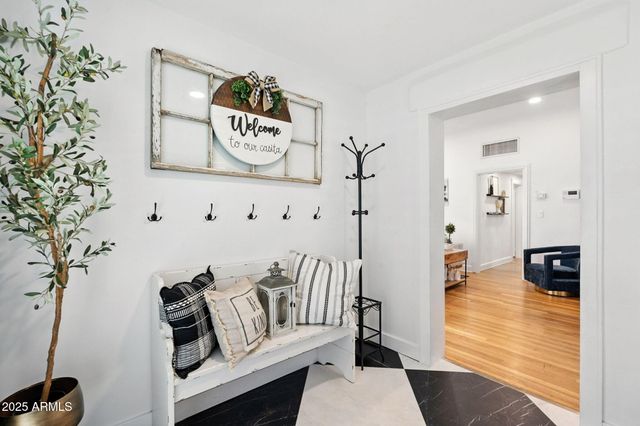 1126 W PORTLAND Street, Phoenix, AZ 85007