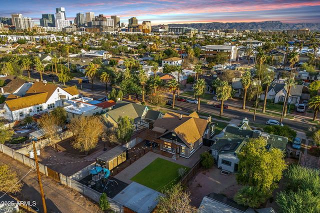 1126 W PORTLAND Street, Phoenix, AZ 85007