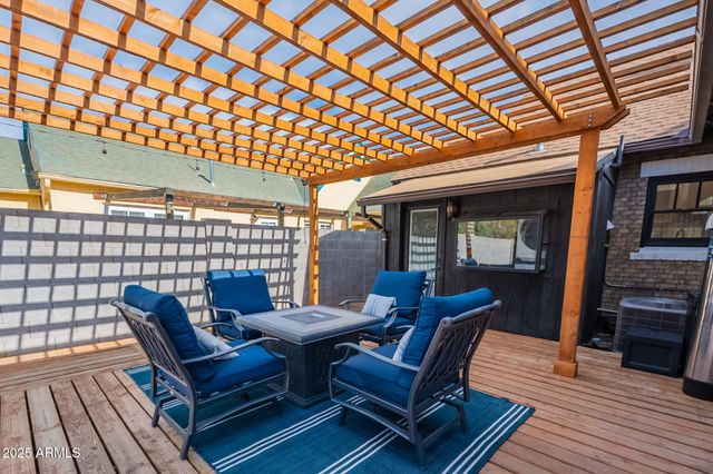 1126 W PORTLAND Street, Phoenix, AZ 85007