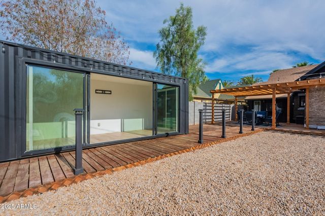 1126 W PORTLAND Street, Phoenix, AZ 85007