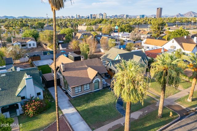 1126 W PORTLAND Street, Phoenix, AZ 85007