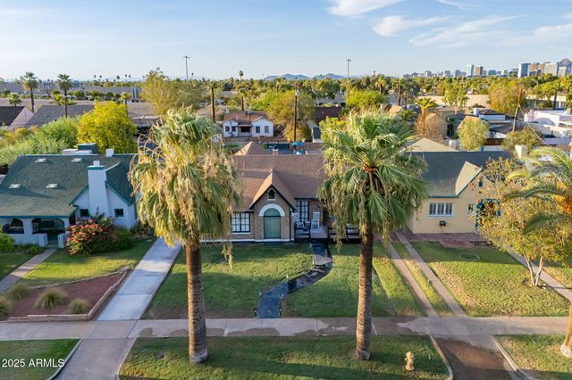 1126 W PORTLAND Street, Phoenix, AZ 85007