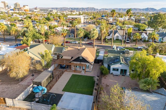 1126 W PORTLAND Street, Phoenix, AZ 85007