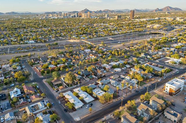 1126 W PORTLAND Street, Phoenix, AZ 85007