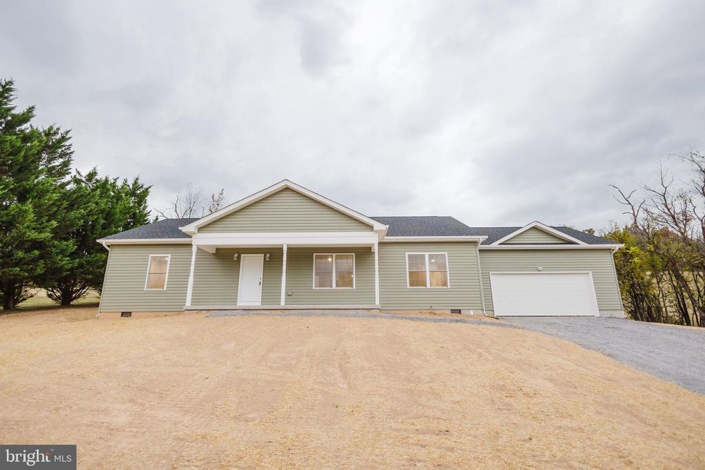 12493 BACK CREEK VALLEY RD, Hedgesville, WV 25427