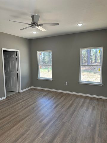 6139 Eastwood, Gilmer, TX 75645