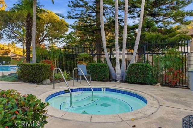 5617 Adobe Falls C, San Diego, CA 92120