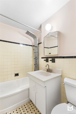 98-34 63rd Drive 4J, Rego Park, NY 11374
