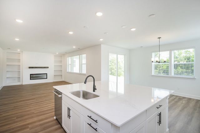 124 West Cassa Way, Mount Juliet, TN 37122