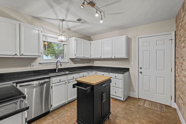 254 Reef Run Rd., Pawleys Island, SC 29585