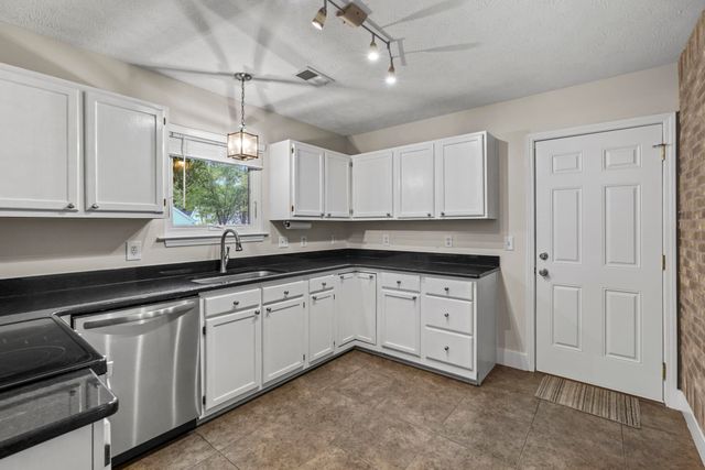 254 Reef Run Rd., Pawleys Island, SC 29585