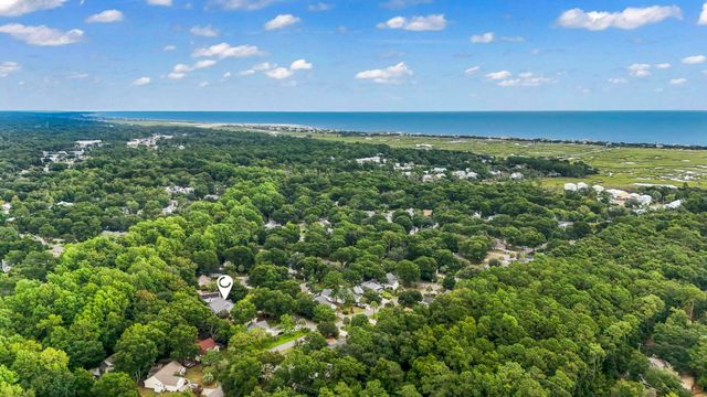 254 Reef Run Rd., Pawleys Island, SC 29585