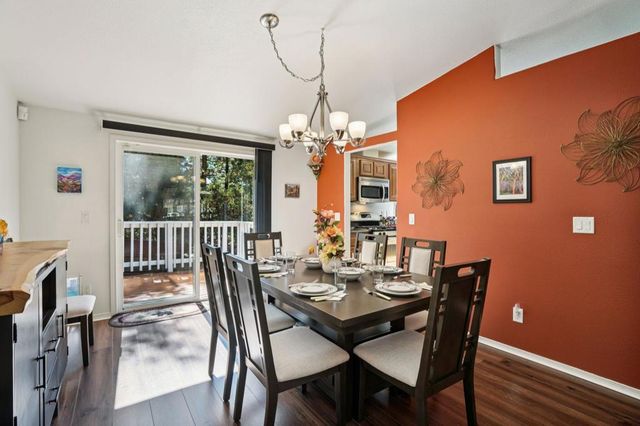 25001 Rim Rock Rd, Idyllwild, CA 92549