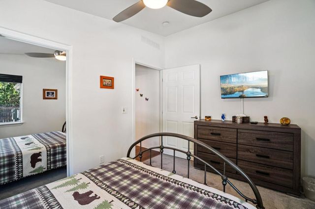 25001 Rim Rock Rd, Idyllwild, CA 92549