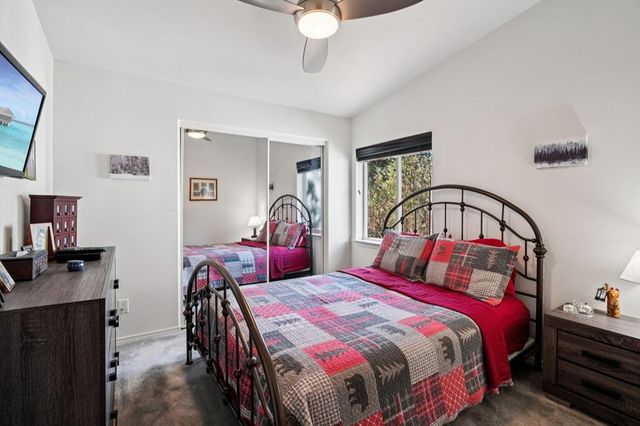 25001 Rim Rock Rd, Idyllwild, CA 92549