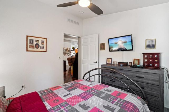 25001 Rim Rock Rd, Idyllwild, CA 92549