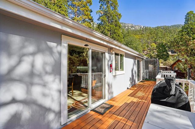 25001 Rim Rock Rd, Idyllwild, CA 92549