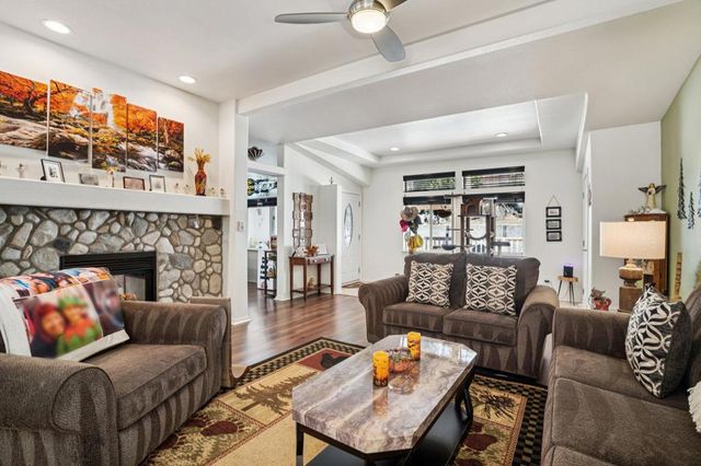 25001 Rim Rock Rd, Idyllwild, CA 92549