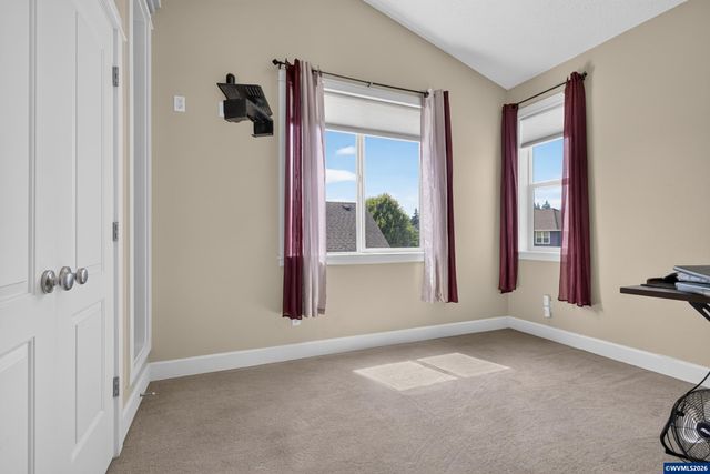 2274 Summerview Dr, Stayton, OR 97383