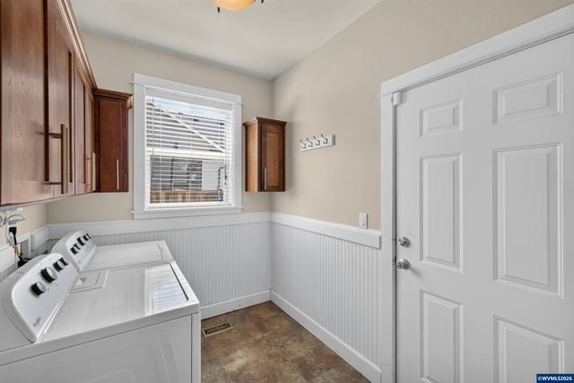2274 Summerview Dr, Stayton, OR 97383
