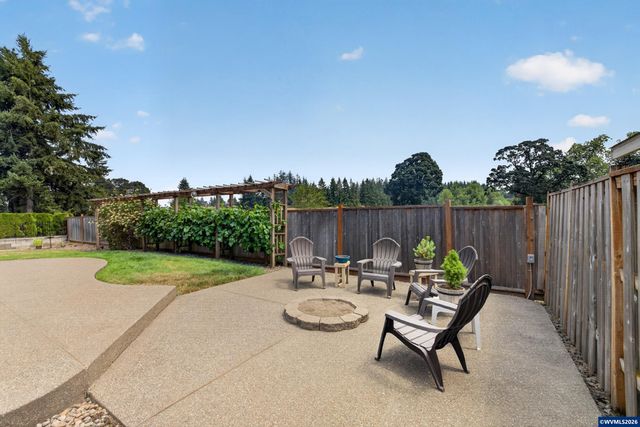 2274 Summerview Dr, Stayton, OR 97383