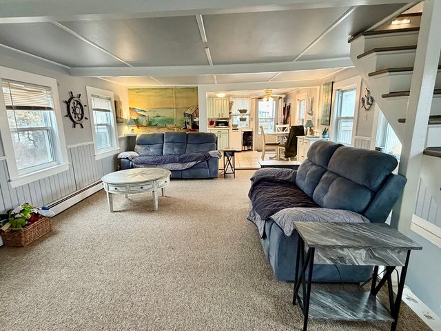 67 Taylor Ave, Plymouth, MA 02360