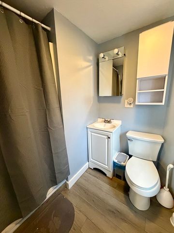 67 Taylor Ave, Plymouth, MA 02360