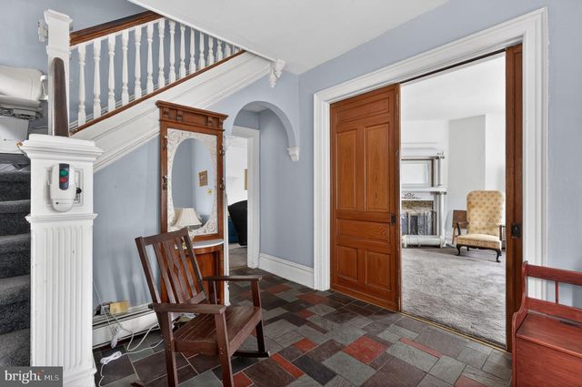 28 S MAIN ST, Coopersburg, PA 18036