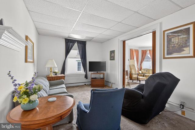 28 S MAIN ST, Coopersburg, PA 18036