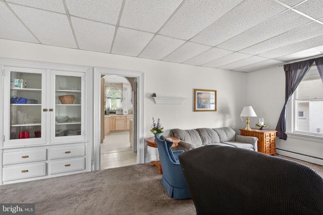 28 S MAIN ST, Coopersburg, PA 18036