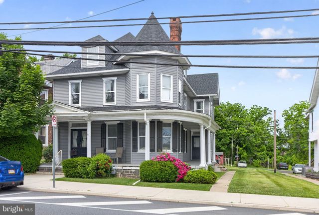 28 S MAIN ST, Coopersburg, PA 18036