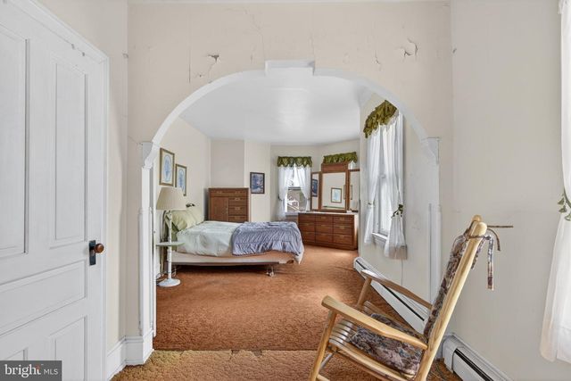 28 S MAIN ST, Coopersburg, PA 18036