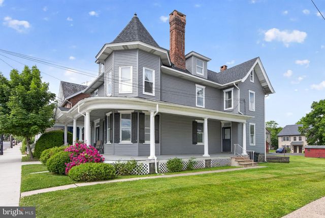 28 S MAIN ST, Coopersburg, PA 18036