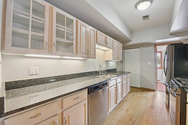 4432 N Winchester Avenue 2N, Chicago, IL 60640