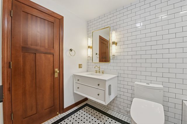 4432 N Winchester Avenue 2N, Chicago, IL 60640