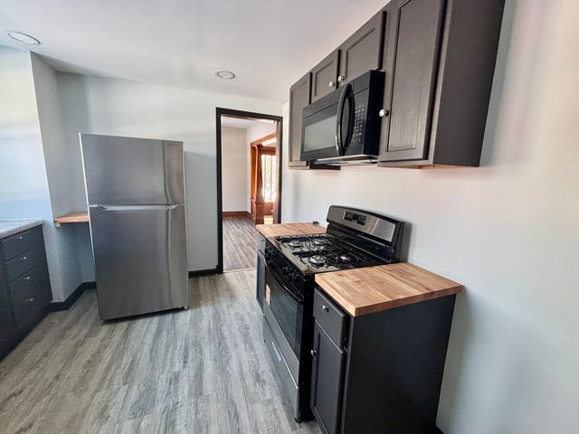 501 S Pierpont Avenue, Rockford, IL 61102