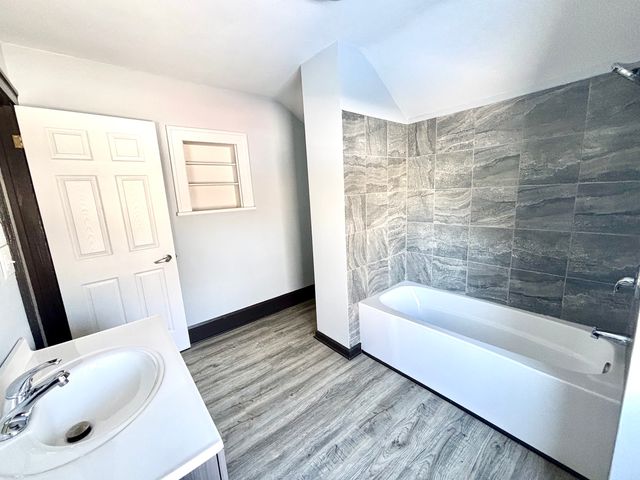 501 S Pierpont Avenue, Rockford, IL 61102