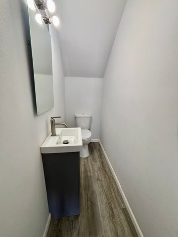 501 S Pierpont Avenue, Rockford, IL 61102