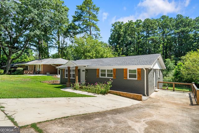 2128 Mark Trail, Decatur, GA 30032