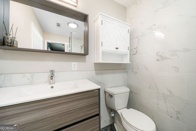 2128 Mark Trail, Decatur, GA 30032