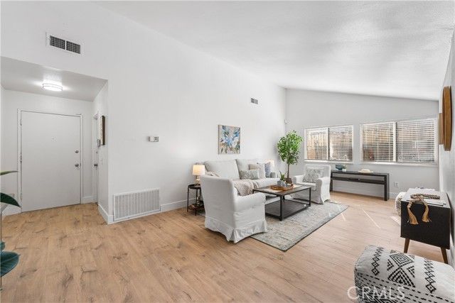 44213 4th, Lancaster, CA 93535