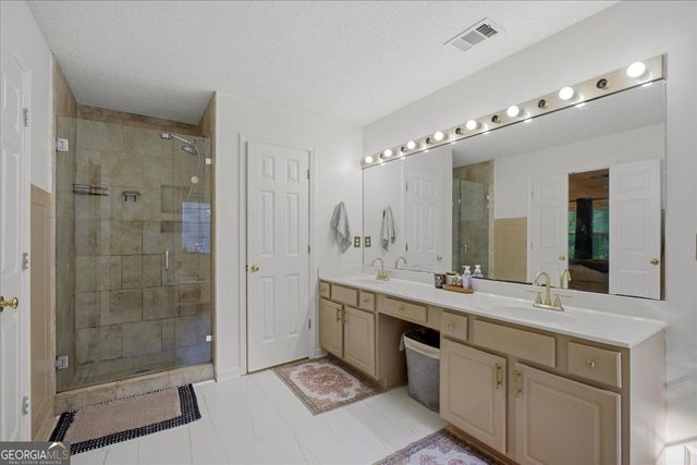 4104 Glenaire Way NW, Acworth, GA 30101