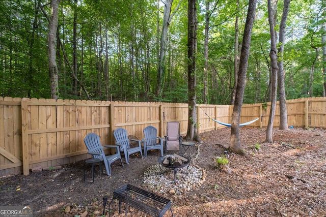 4104 Glenaire Way NW, Acworth, GA 30101