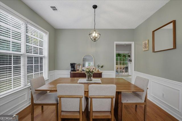 4104 Glenaire Way NW, Acworth, GA 30101