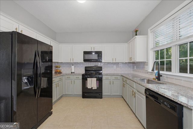 4104 Glenaire Way NW, Acworth, GA 30101