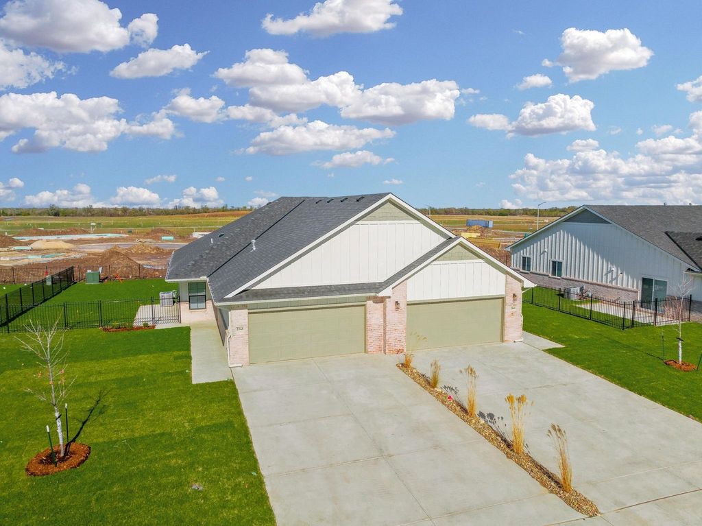12244 W Rosemary St, Maize, KS 67223