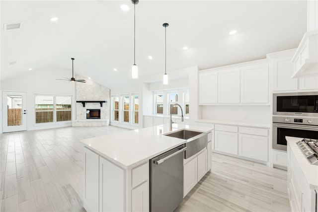 325 London Drive, Lavon, TX 75166