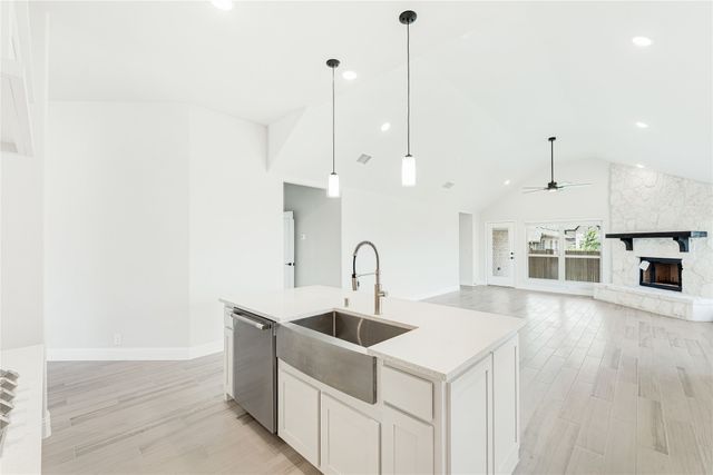 325 London Drive, Lavon, TX 75166