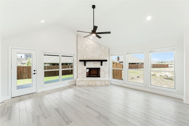325 London Drive, Lavon, TX 75166